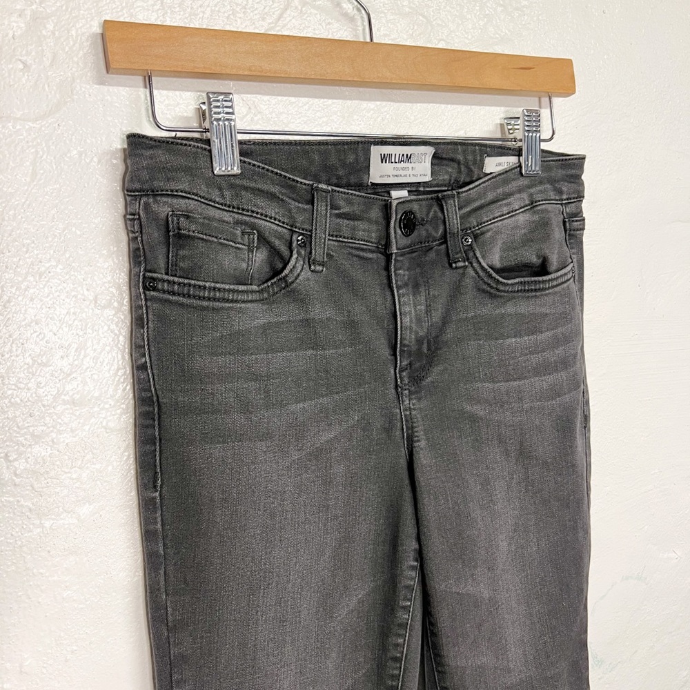 William Rast Black Wash Ankle Skinny Jeans Fringe Bottom Size 26 - Picture 3 of 7